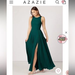 Beautiful formal gown with pockets!